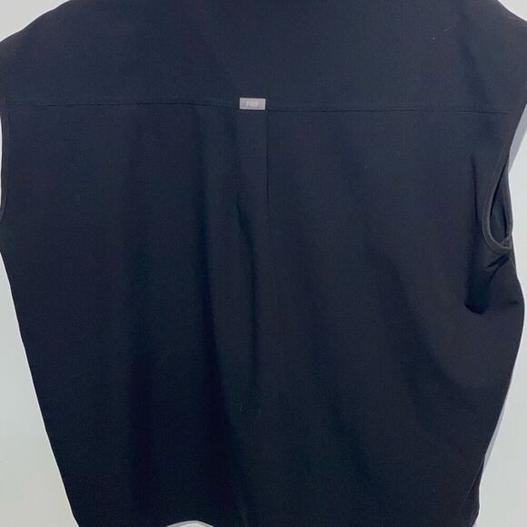 Figs Technical Collection Women's Black Rafaela Oversized Scrub Top Size XXL - Picture 5 of 8